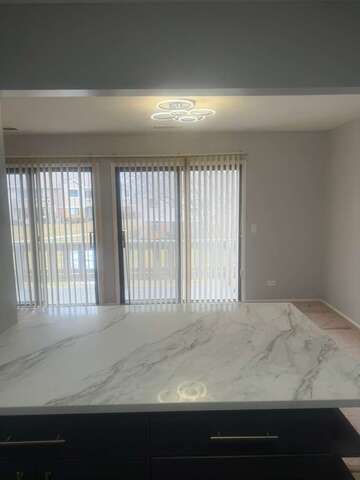 287 Pembridge Lane B2, Schaumburg, IL 60193