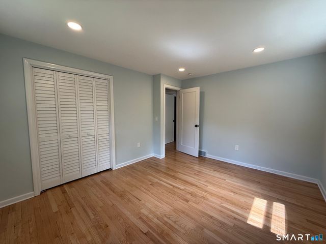 46 Forest Court North, Hamden, CT 06518