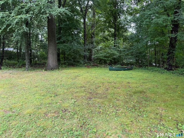 46 Forest Court North, Hamden, CT 06518