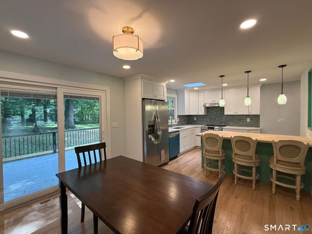 46 Forest Court North, Hamden, CT 06518
