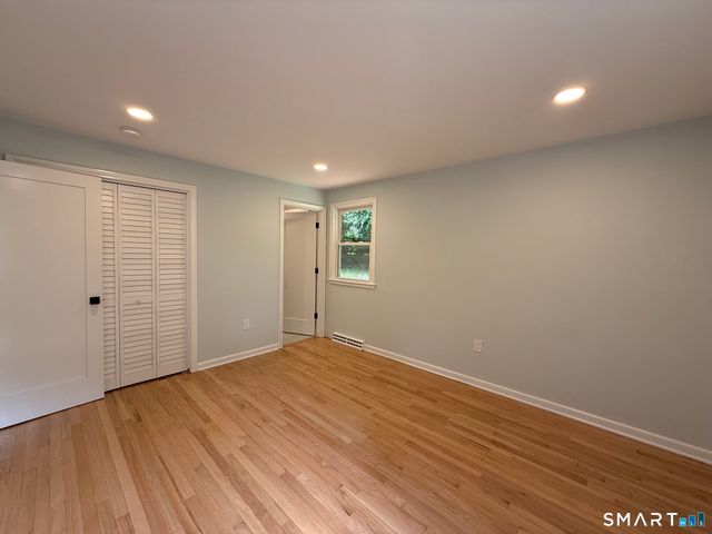 46 Forest Court North, Hamden, CT 06518