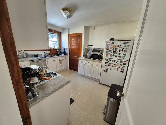 15 White St 1, Arlington, MA 02474