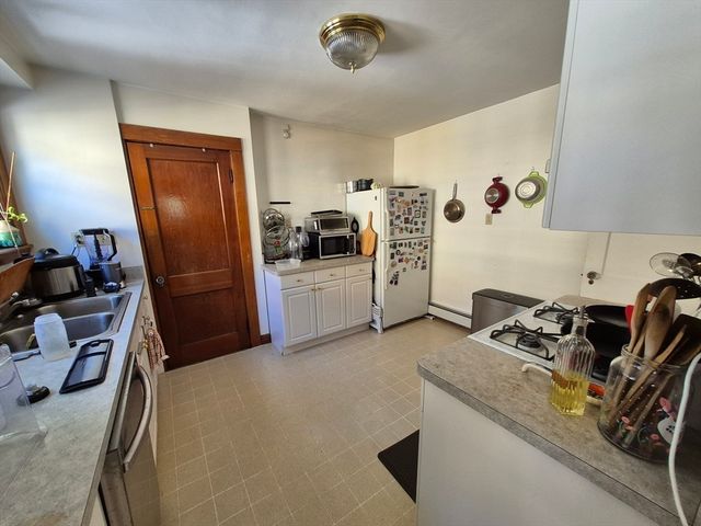 15 White St 1, Arlington, MA 02474