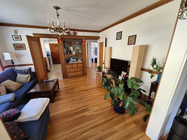 15 White St 1, Arlington, MA 02474