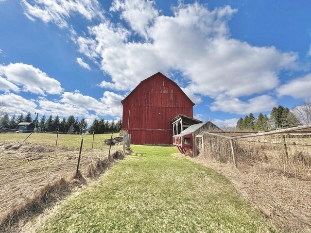 4409 W 1 Mile Road, Lincoln Twp-newaygo, MI 49349