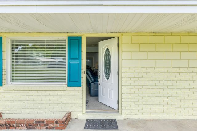 104 HEIDT Lane, Palatka, FL 32177