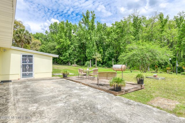 104 HEIDT Lane, Palatka, FL 32177