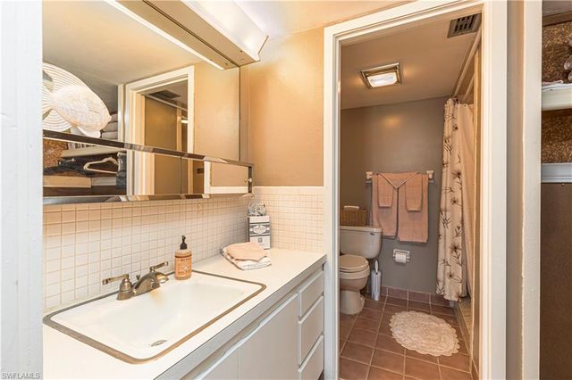 2244 Winkler AVE 108, Fort Myers, FL 33901