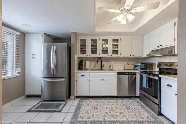 2244 Winkler AVE 108, Fort Myers, FL 33901