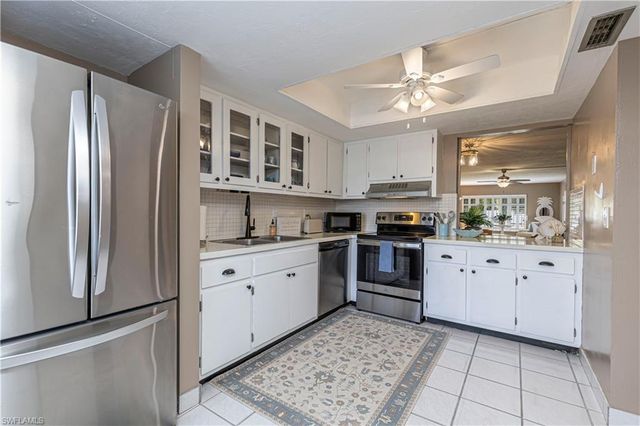 2244 Winkler AVE 108, Fort Myers, FL 33901