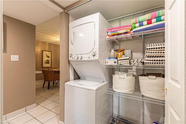 2244 Winkler AVE 108, Fort Myers, FL 33901