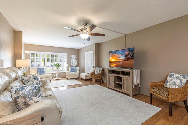 2244 Winkler AVE 108, Fort Myers, FL 33901