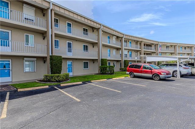 2244 Winkler AVE 108, Fort Myers, FL 33901