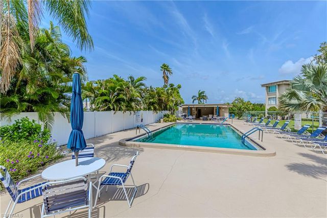 2244 Winkler AVE 108, Fort Myers, FL 33901