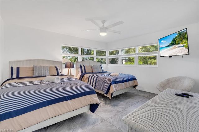 5602 Driftwood PKWY, Cape Coral, FL 33904