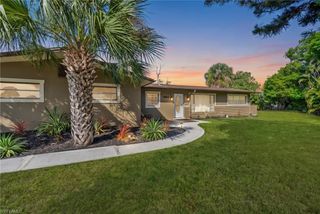 5602 Driftwood PKWY, Cape Coral, FL 33904