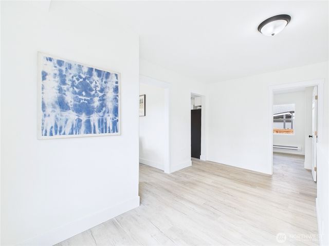 305 Meadow Avenue N, Renton, WA 98057