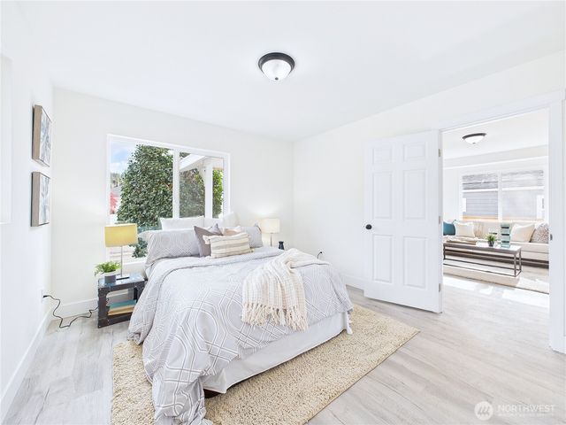 305 Meadow Avenue N, Renton, WA 98057