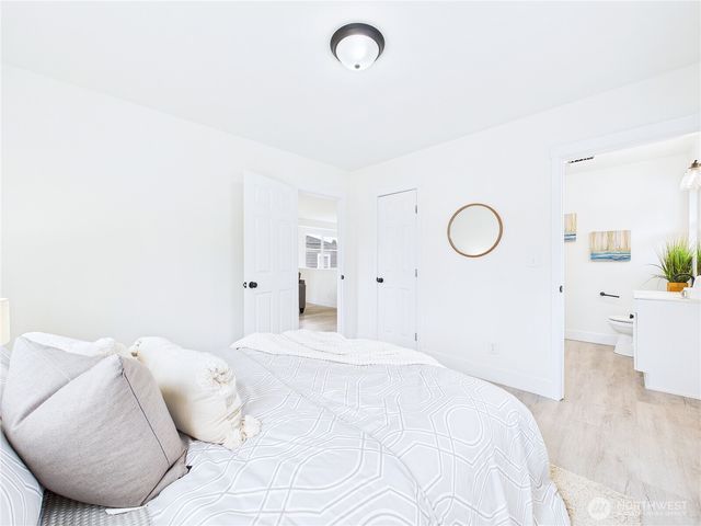 305 Meadow Avenue N, Renton, WA 98057