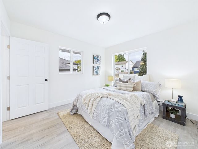 305 Meadow Avenue N, Renton, WA 98057