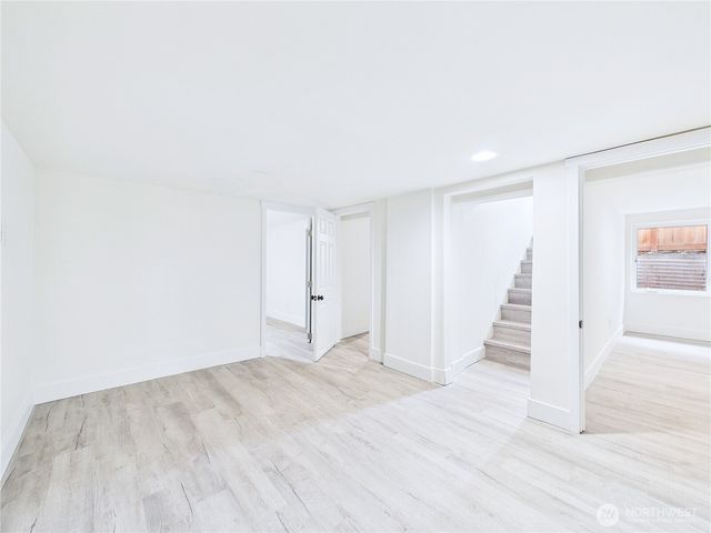 305 Meadow Avenue N, Renton, WA 98057