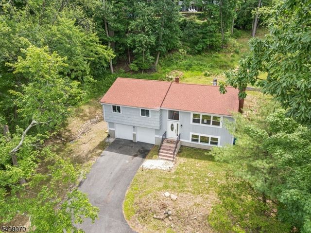 403 E Shore Trl, Sparta Twp., NJ 07871
