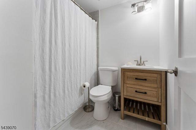 403 E Shore Trl, Sparta Twp., NJ 07871
