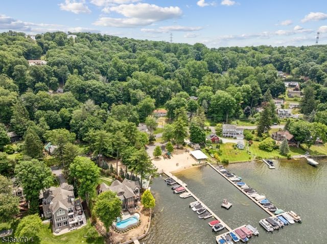 403 E Shore Trl, Sparta Twp., NJ 07871