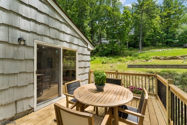 403 E Shore Trl, Sparta Twp., NJ 07871
