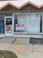 8302 12 Mile Avenue, Warren, MI 48093