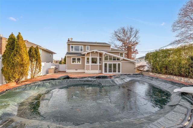 1554 Holiday Park Drive, Wantagh, NY 11793