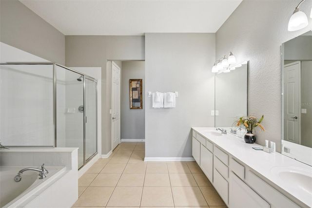4816 CAYVIEW AVENUE 40111, Orlando, FL 32819