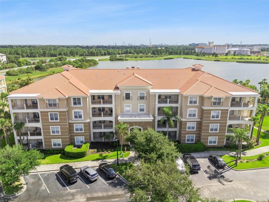 Image 1 of property listing at 4816 CAYVIEW AVENUE 40111, Orlando, FL 32819