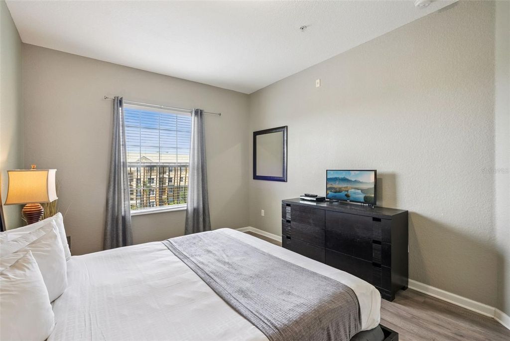 Image 22 of property listing at 4816 CAYVIEW AVENUE 40111, Orlando, FL 32819
