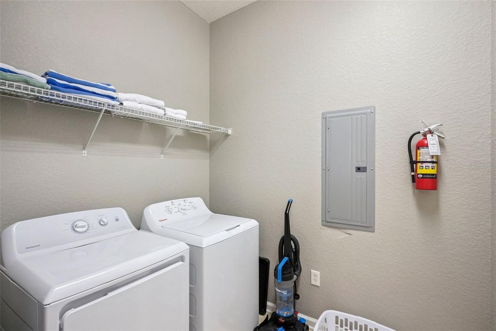 Image 40 of property listing at 4816 CAYVIEW AVENUE 40111, Orlando, FL 32819