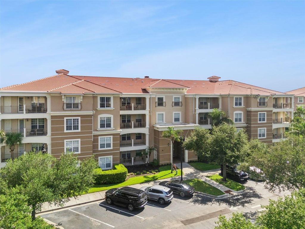 Image 45 of property listing at 4816 CAYVIEW AVENUE 40111, Orlando, FL 32819