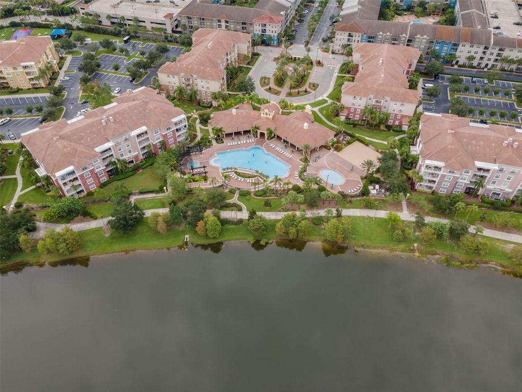 Image 69 of property listing at 4816 CAYVIEW AVENUE 40111, Orlando, FL 32819