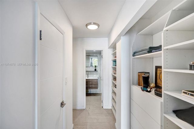 2750 NE 183rd Street 406, Aventura, FL 33160
