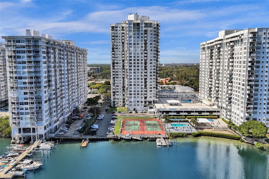2750 NE 183rd Street 406, Aventura, FL 33160