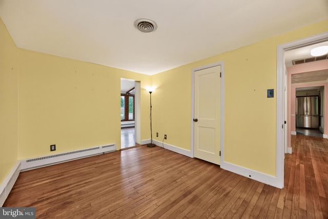 339 E LINFIELD TRAPPE RD, Royersford, PA 19468