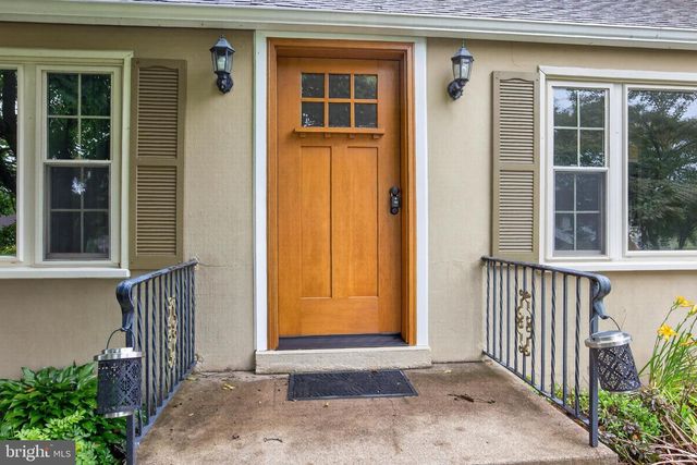 339 E LINFIELD TRAPPE RD, Royersford, PA 19468