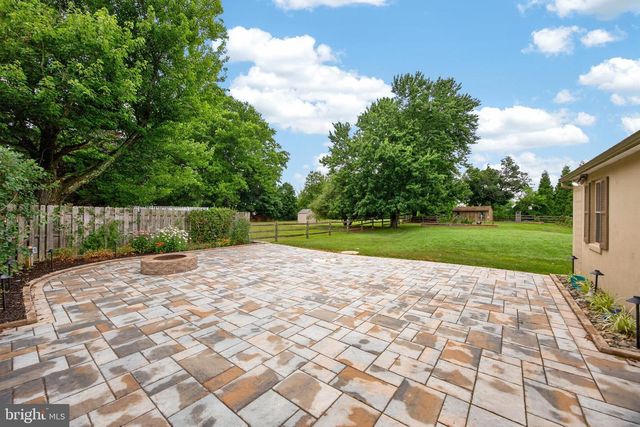 339 E LINFIELD TRAPPE RD, Royersford, PA 19468