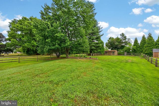 339 E LINFIELD TRAPPE RD, Royersford, PA 19468
