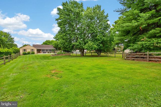 339 E LINFIELD TRAPPE RD, Royersford, PA 19468