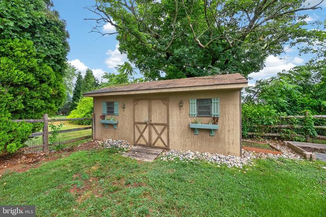 339 E LINFIELD TRAPPE RD, Royersford, PA 19468