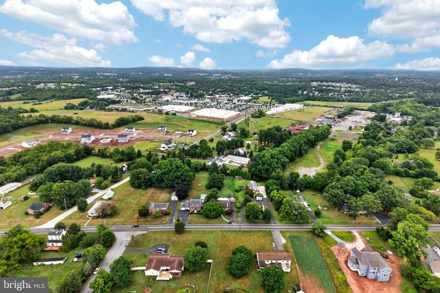 339 E LINFIELD TRAPPE RD, Royersford, PA 19468