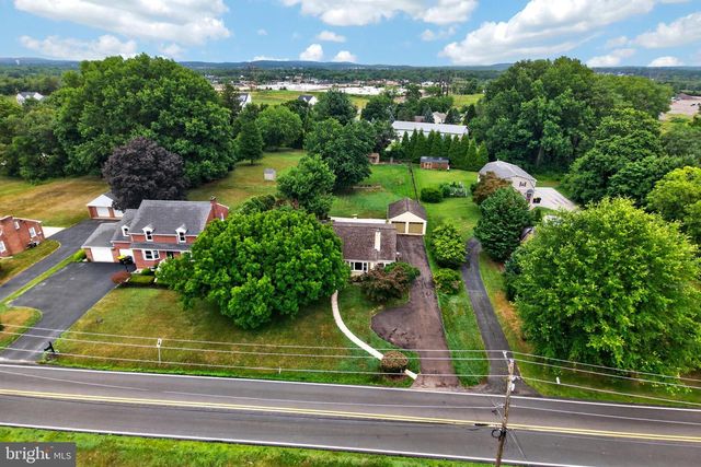 339 E LINFIELD TRAPPE RD, Royersford, PA 19468