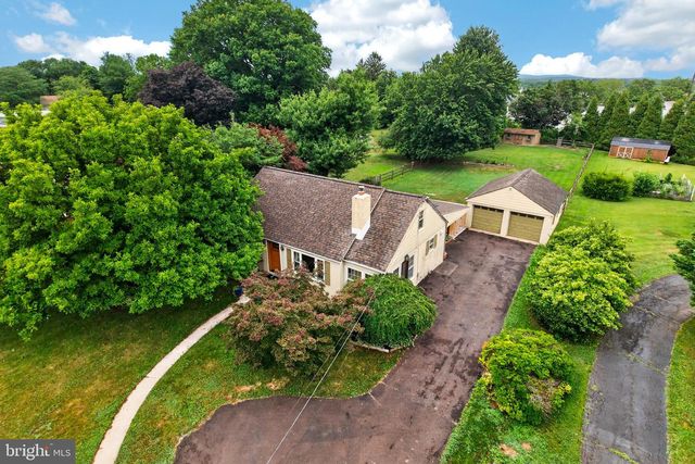 339 E LINFIELD TRAPPE RD, Royersford, PA 19468