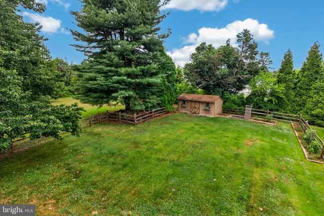 339 E LINFIELD TRAPPE RD, Royersford, PA 19468