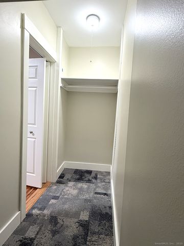 69 South Street, Hartford, CT 06114